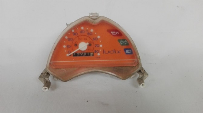 cuadro relojes  peugeot ludix