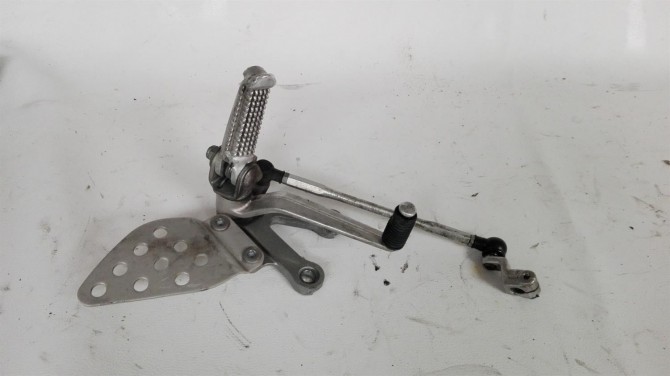 estribera delantera izquierda kawasaki zx6/zx9r