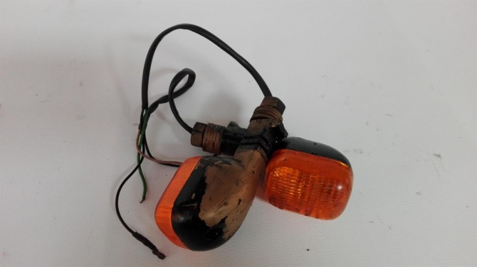 intermitentes traseros yamaha tzr 50 2000