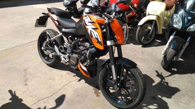 KTM DUKE 125