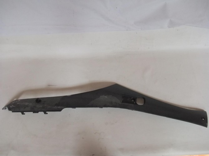 moldura inferior izquierda suzuki address 50
