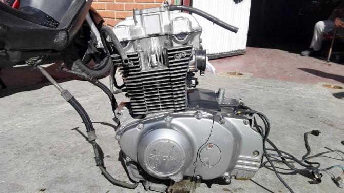 motor suzuki gs 500