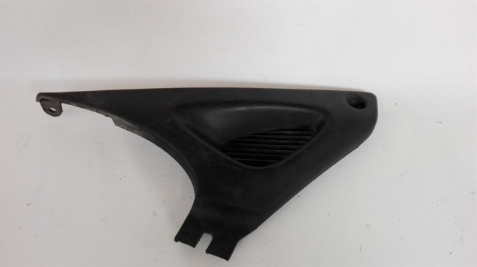 tapa bajo asiento izquiero suzuki sv 650